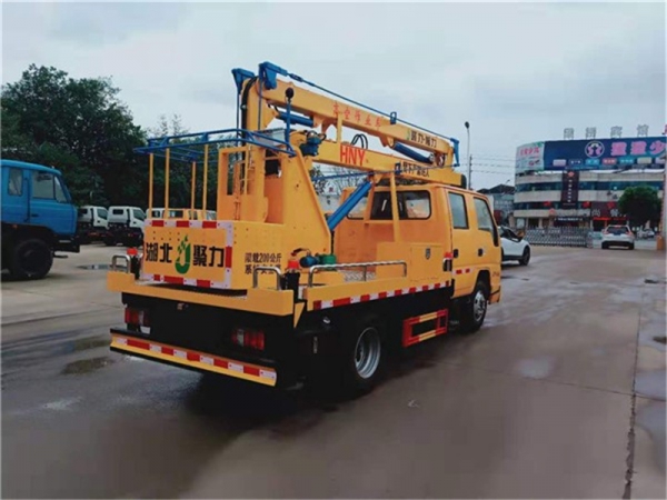 國(guó)六江铃12米高空作业车