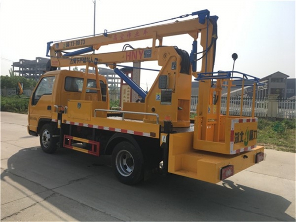 國(guó)六福田13.5米高空作业车