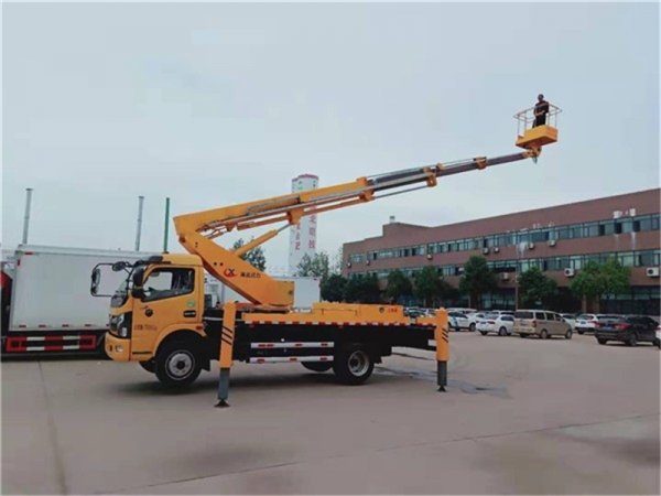 國(guó)六东风22米高空作业车