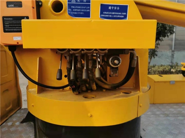 國(guó)六五十铃26米高空作业车