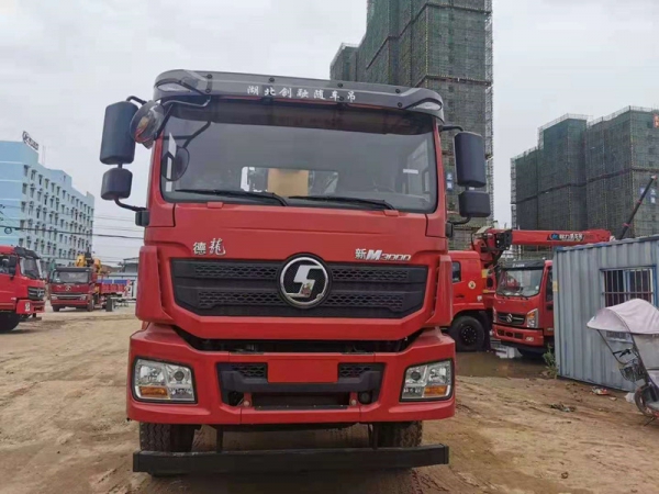 陕汽德龙前四後(hòu)八國(guó)六随车吊